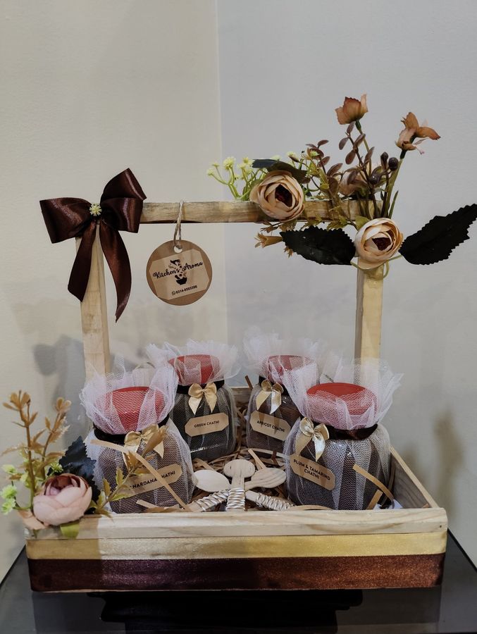 Chutney gift basket